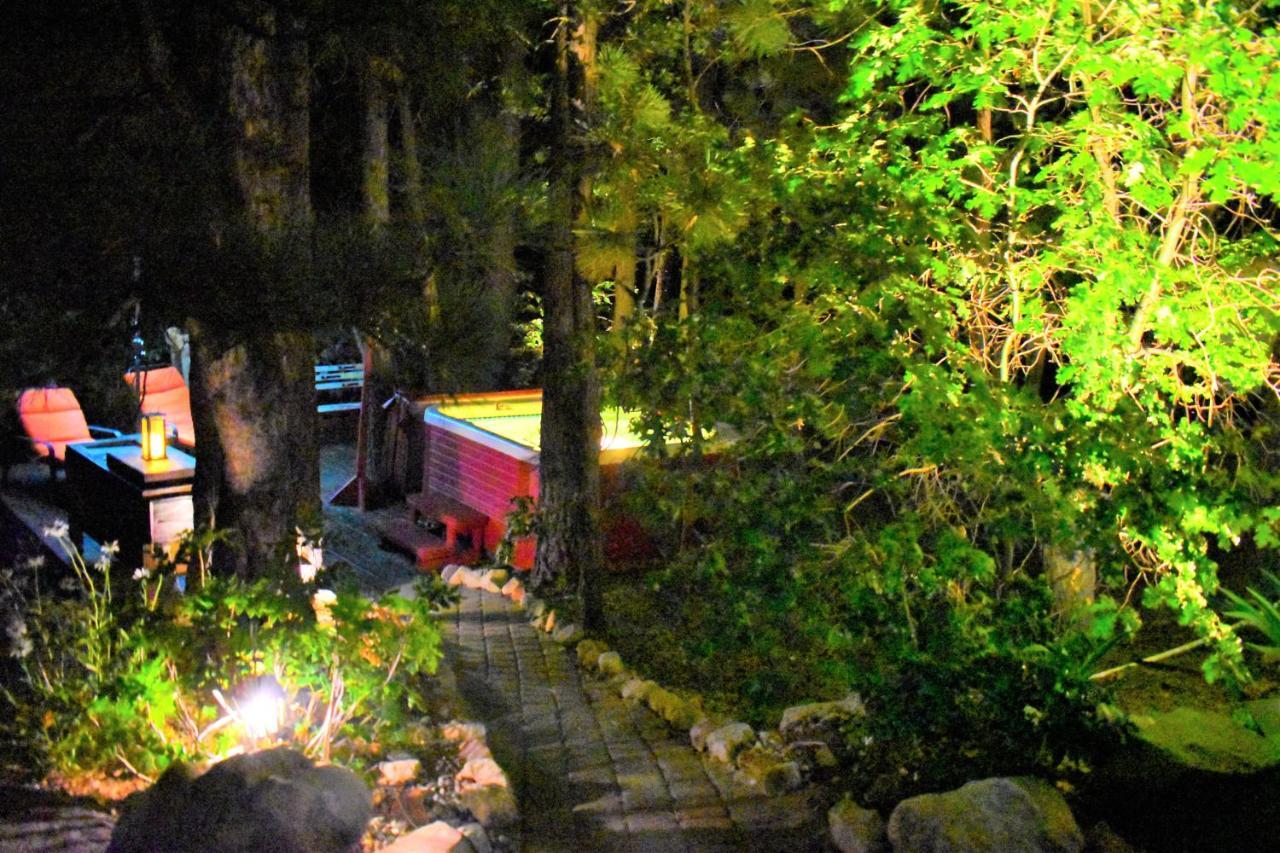 Dream Getaway-Secluded Hot Spa-Walk To Village-Walk To Pineknot Trailhead-Plus King Bed! Big Bear Lake Bagian luar foto